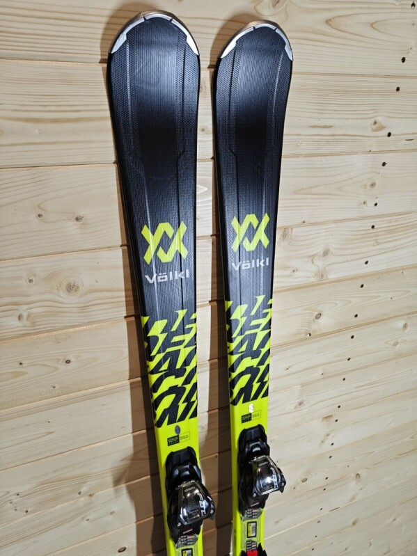 LYŽE VOLKL DEACON 7.2 BLACK 158CM